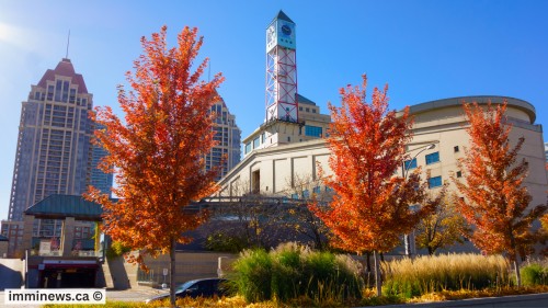 IRCC Sends Over 500 Invitations in Surprise Express Entry Draw!