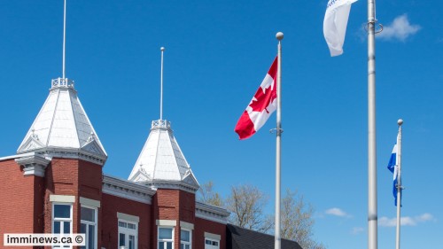 Canada Cuts Immigration But Increases Francophone Admissions