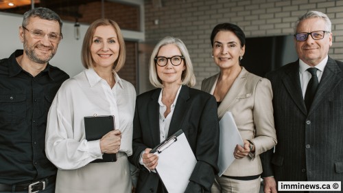 IRCC Invites 500 Senior Managers in Latest Express Entry Draw with Lower CRS Score