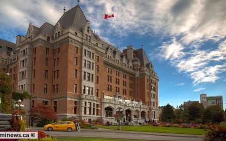 Get Ahead in 2025! Canada’s New Immigration Plan and Express Entry Insights