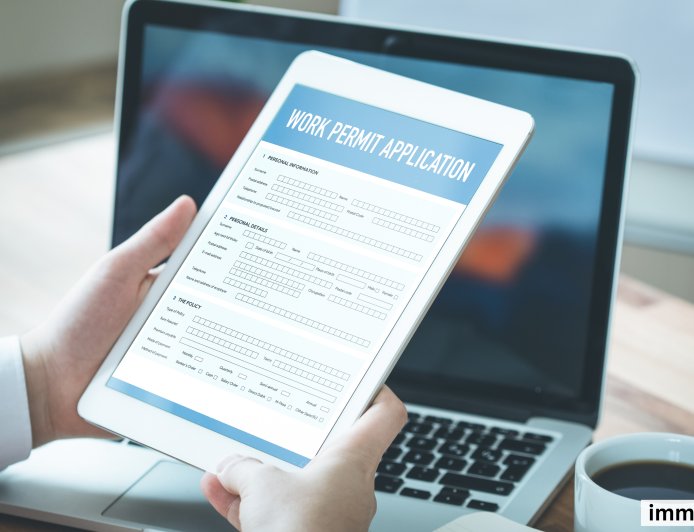 Canada Announces Major Work Permit Relief for Manitoba PNP Applicants Until 2027